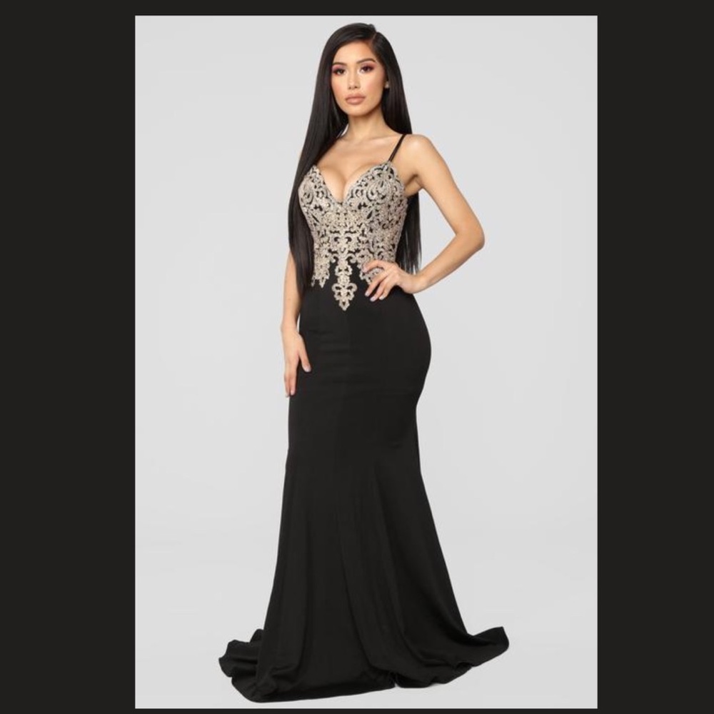 Beautiful Long Prom Dress (size small)